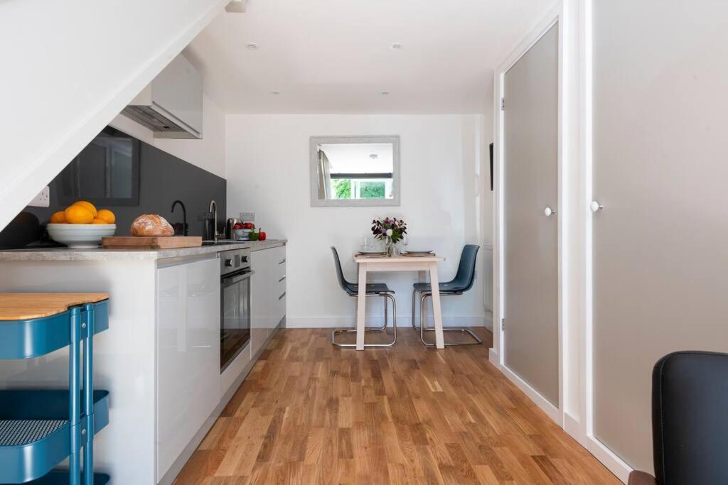 The Studio, Rosebud. 5 Minutes Walk To Beach. Uny Lelant Esterno foto